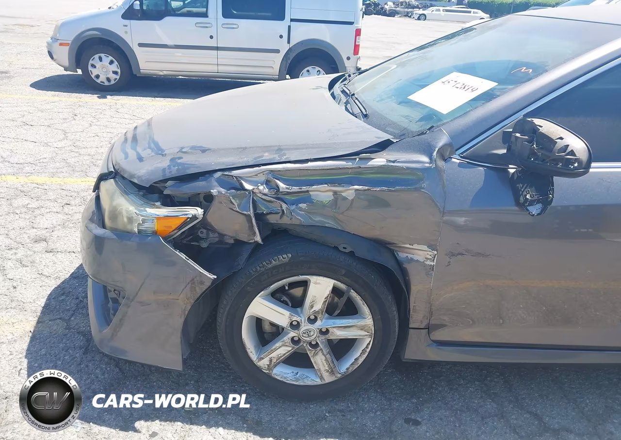 2014 Toyota Camry Se VIN:4T1BF1FK0EU365750 - 17