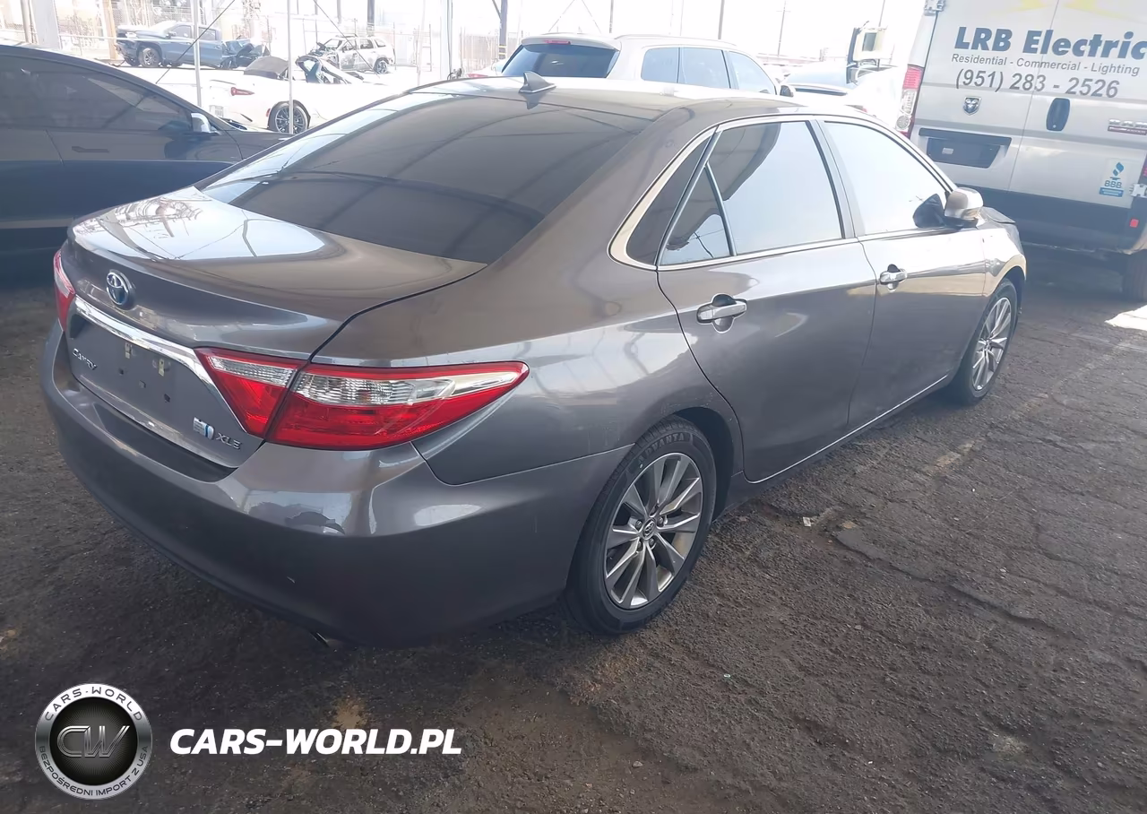 2015 Toyota Camry Hybrid Xle VIN:4T1BD1FK8FU165934 - 4