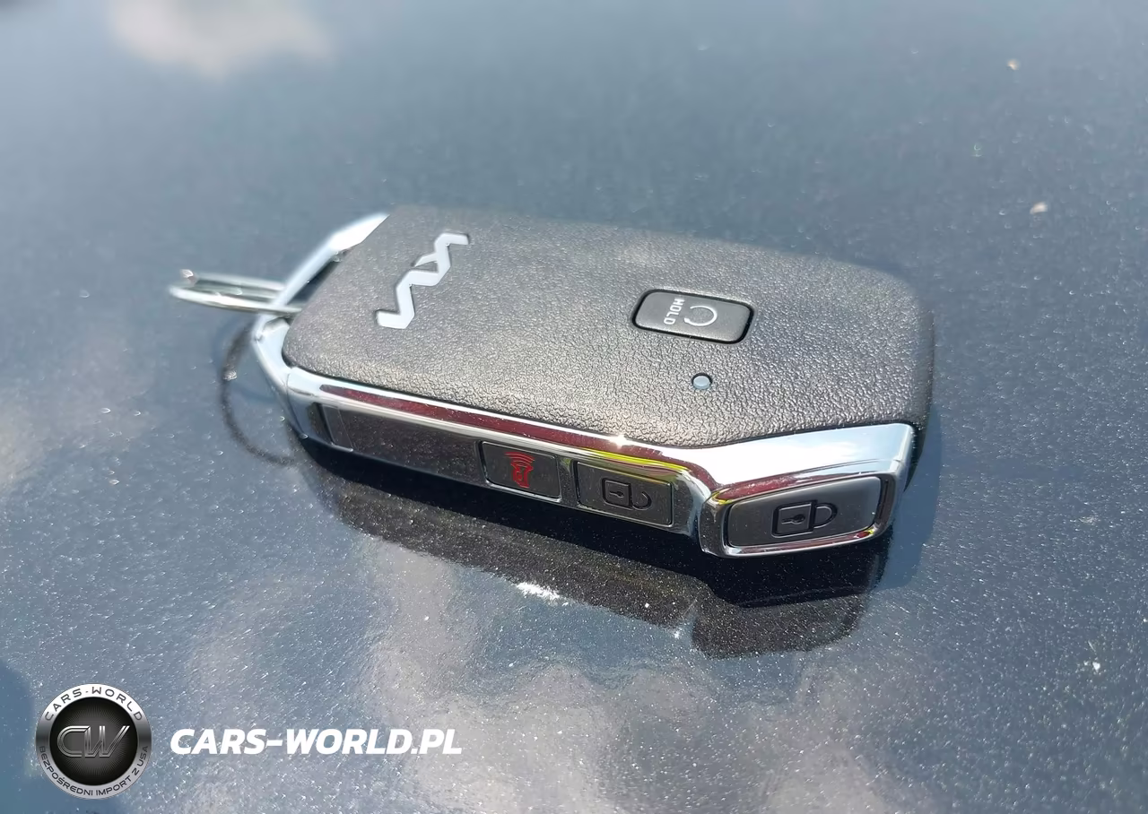 2023 Kia Seltos S VIN:KNDEU2AAXP7398218 - 11