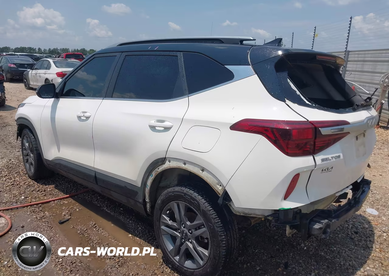 2023 Kia Seltos S VIN:KNDEU2AAXP7398218 - 3