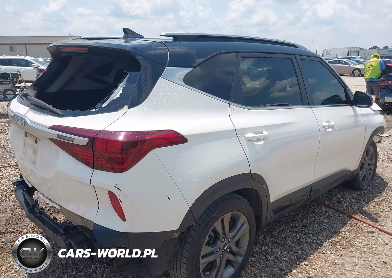 2023 Kia Seltos S VIN:KNDEU2AAXP7398218 - 4