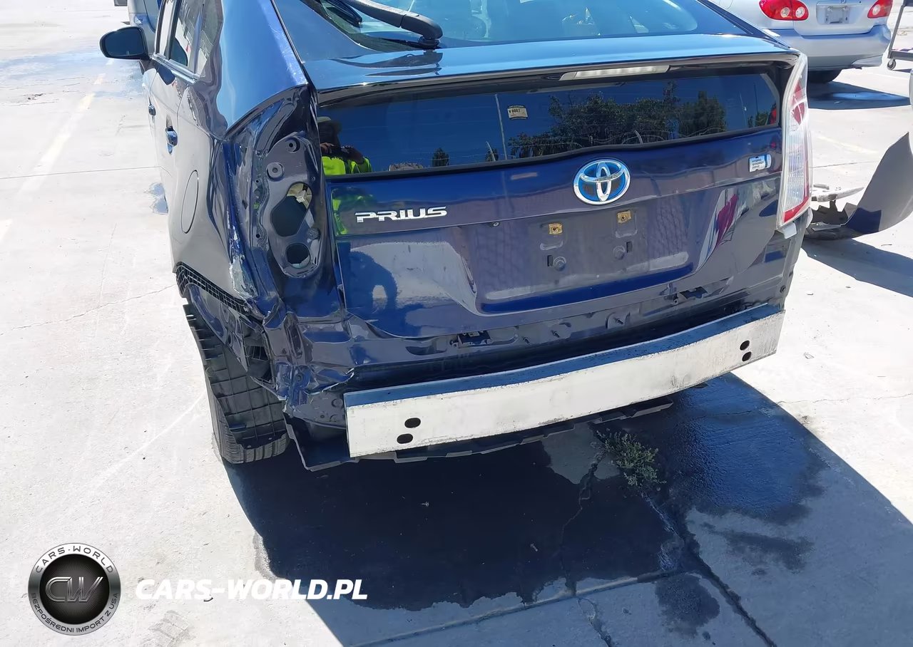 2015 Toyota Prius Two VIN:JTDKN3DU0F1950077 - 6