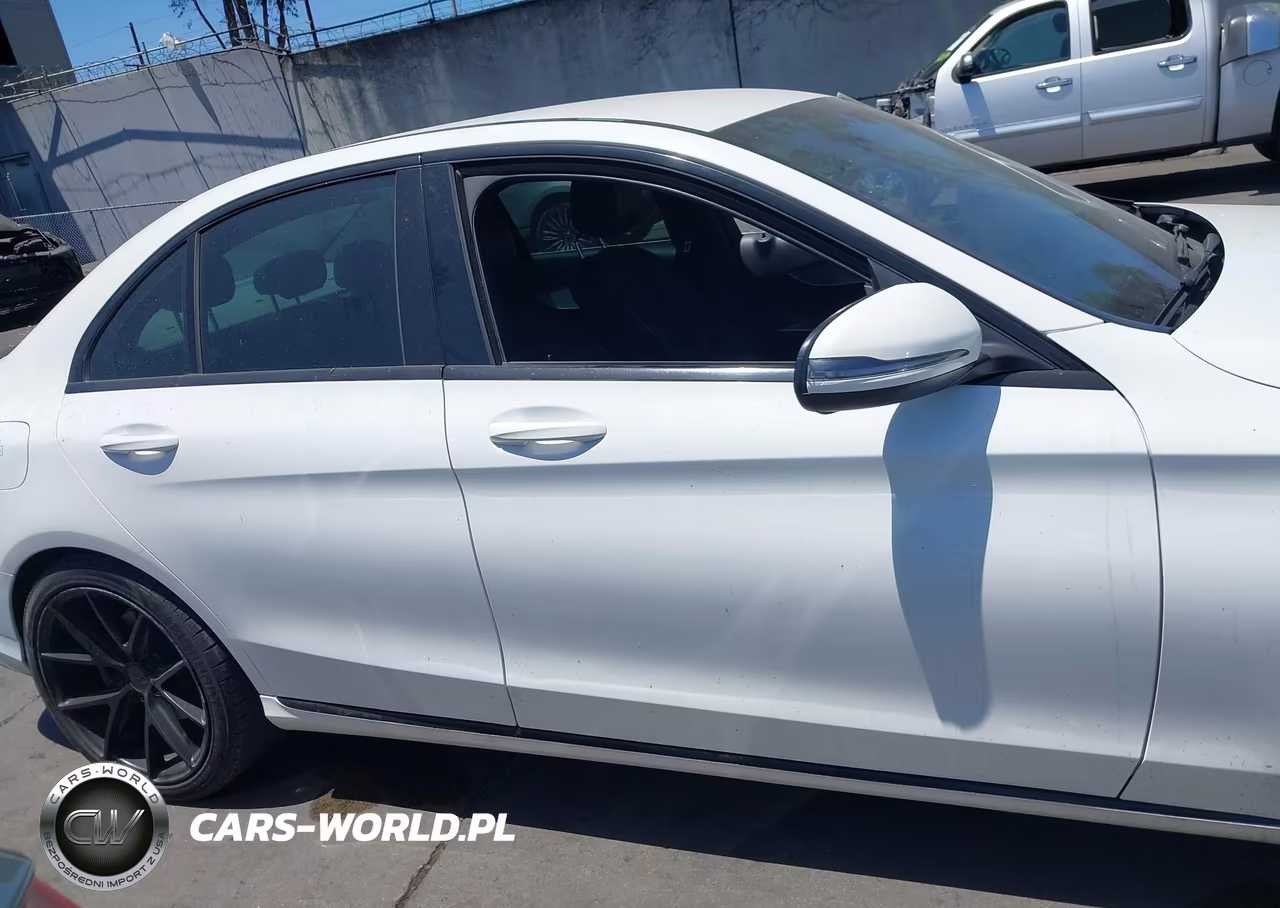 2016 Mercedes-Benz C 300 VIN:55SWF4JB8GU157978 - 14