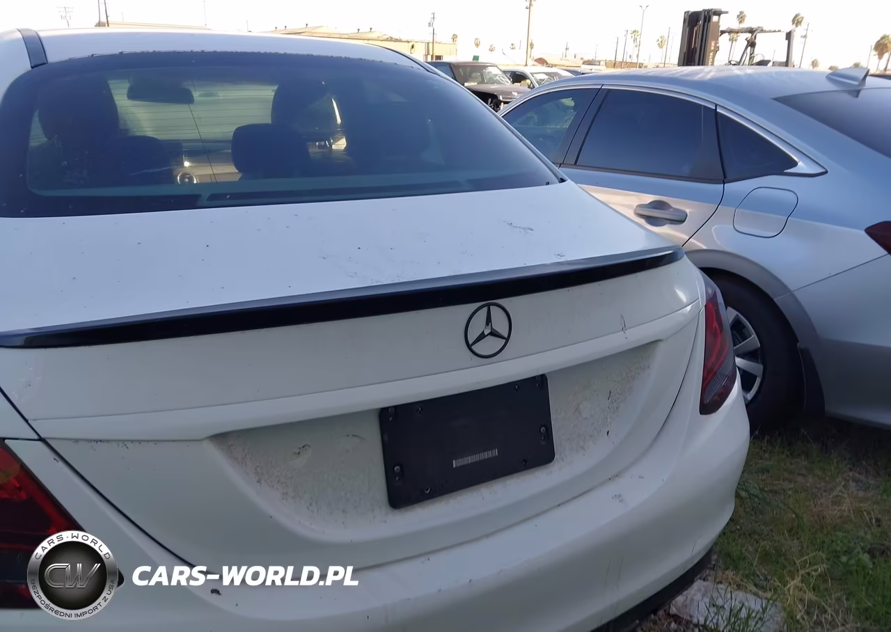 2016 Mercedes-Benz C 300 VIN:55SWF4JB8GU157978 - 17