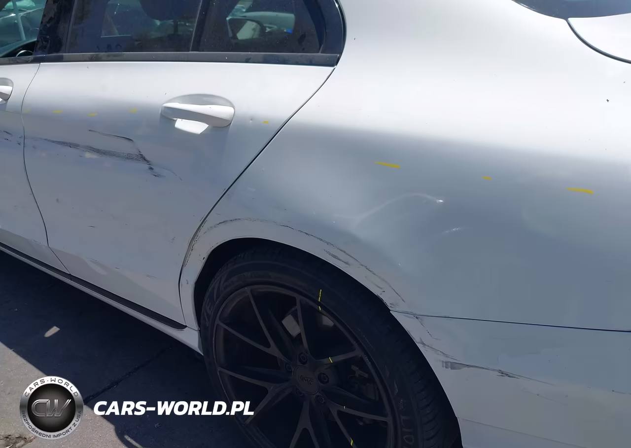 2016 Mercedes-Benz C 300 VIN:55SWF4JB8GU157978 - 6