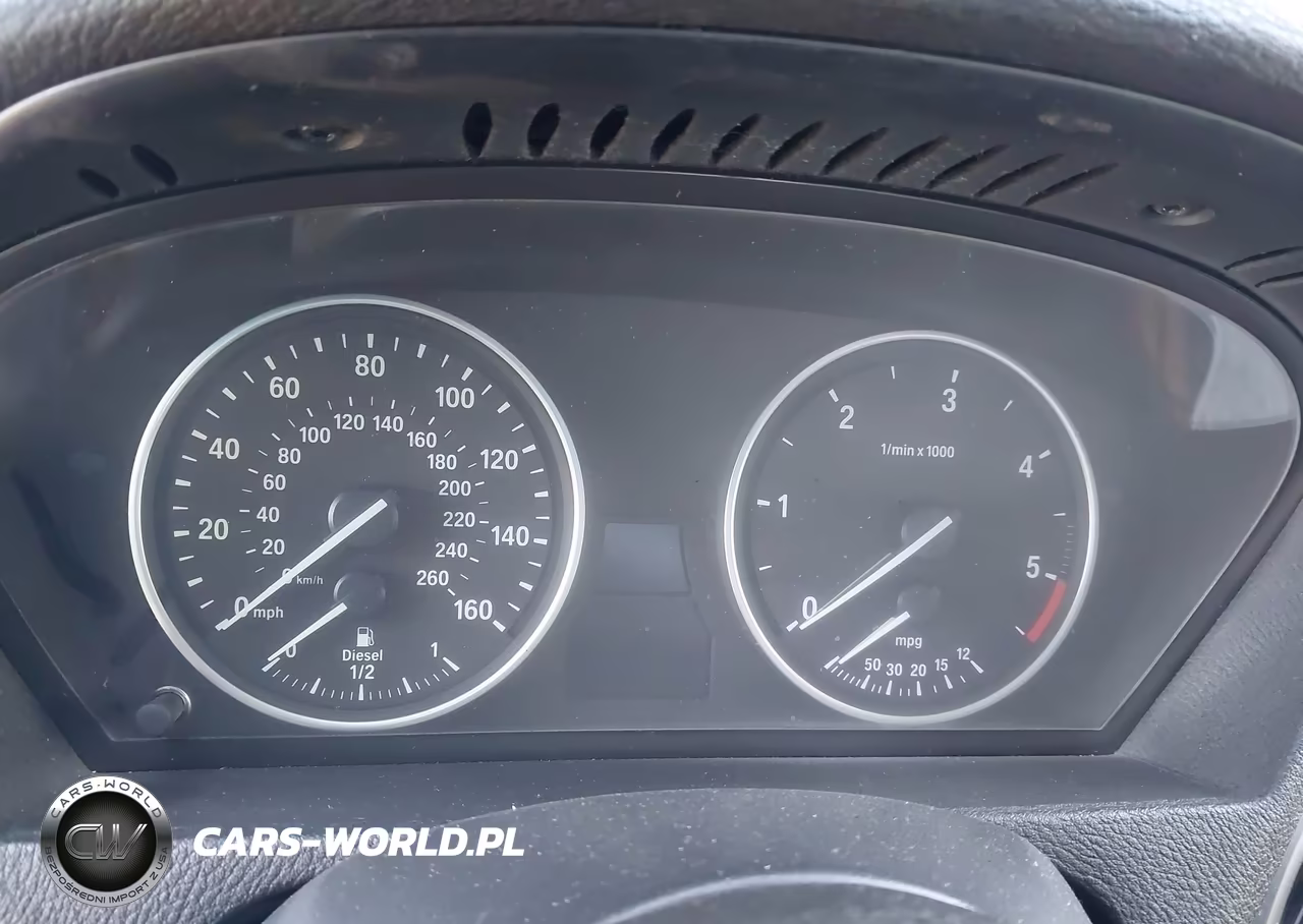 2011 BMW X5 xDrive35D VIN:5UXZW0C56BL662274 - 16
