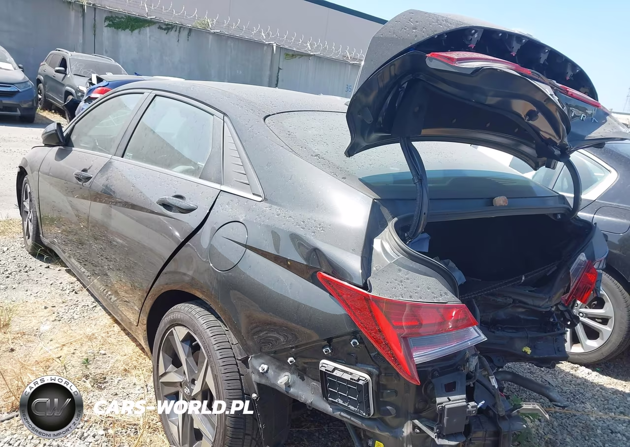 2023 Hyundai Elantra Hybrid Limited VIN:KMHLN4AJ1PU086625 - 3