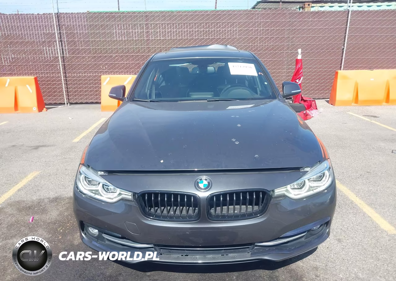 2018 BMW 330I VIN:WBA8B9C52JEE82256 - 12