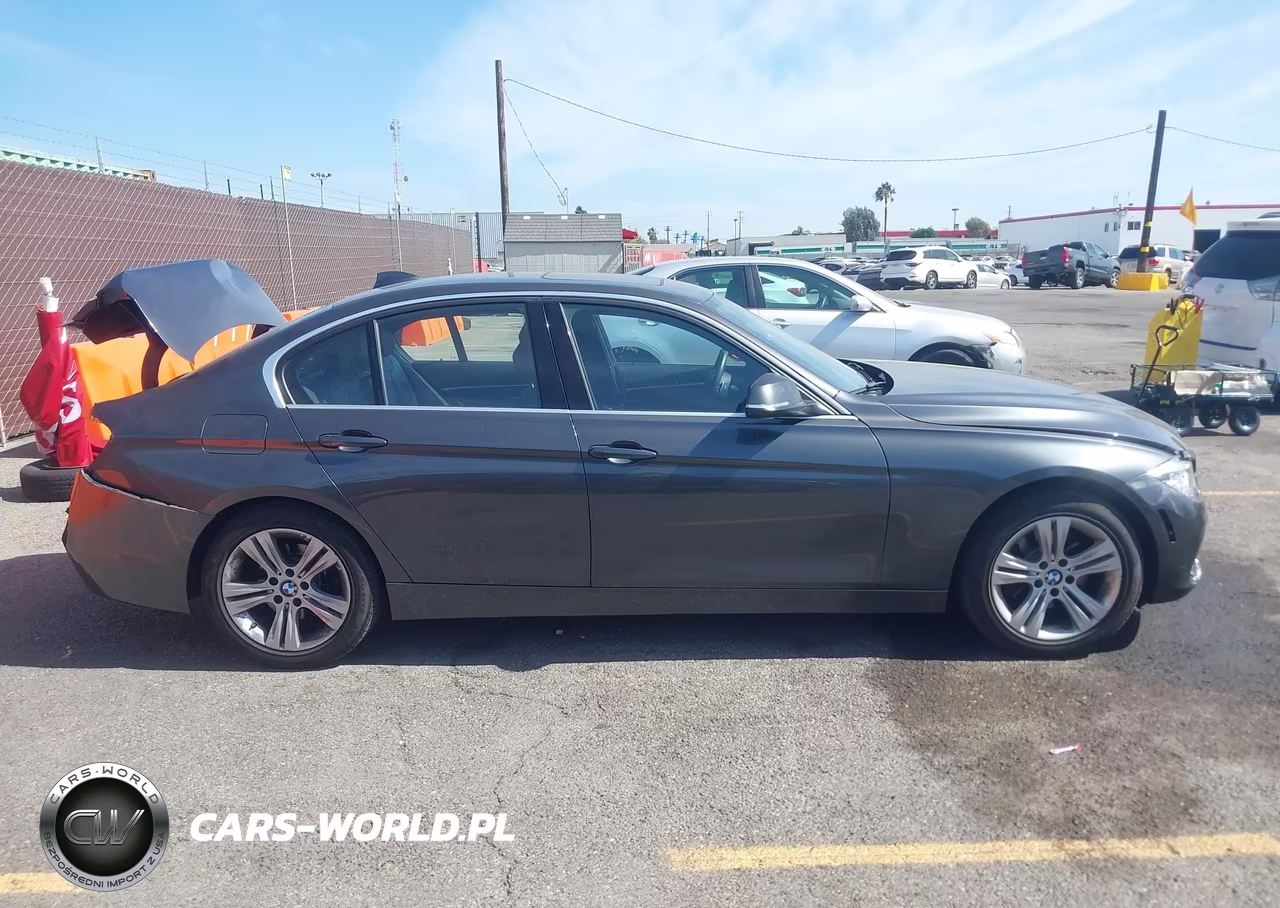 2018 BMW 330I VIN:WBA8B9C52JEE82256 - 13