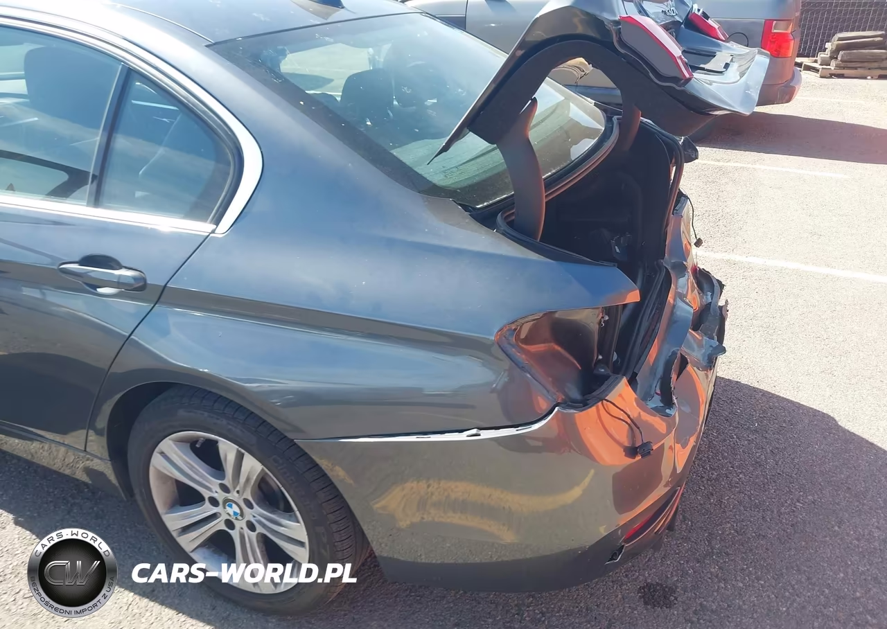 2018 BMW 330I VIN:WBA8B9C52JEE82256 - 19