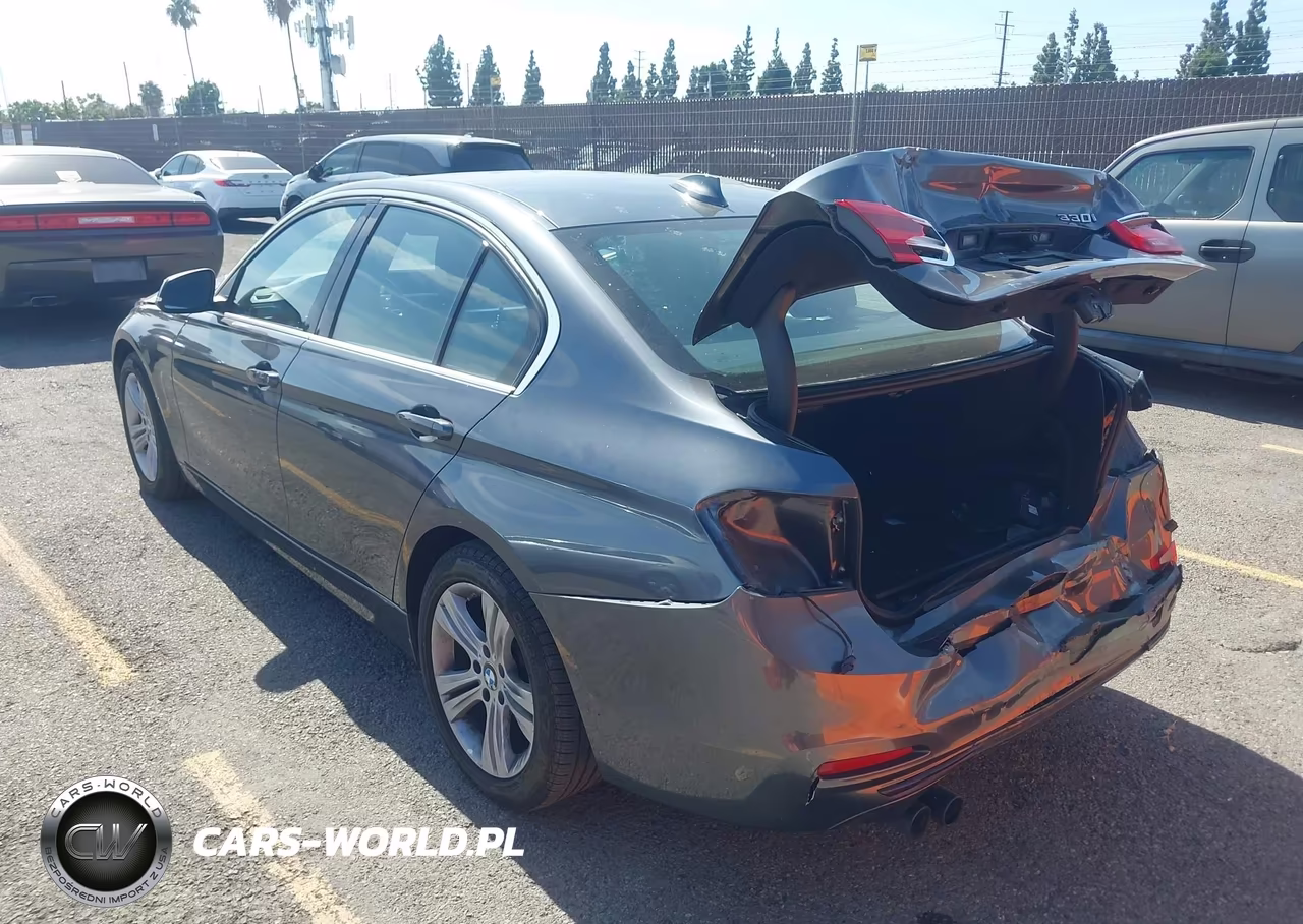 2018 BMW 330I VIN:WBA8B9C52JEE82256 - 3