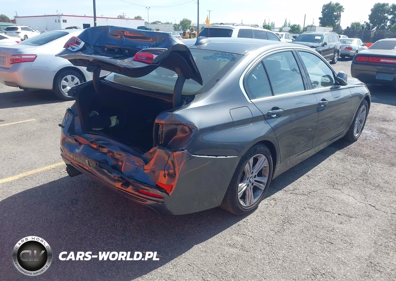 2018 BMW 330I VIN:WBA8B9C52JEE82256 - 4