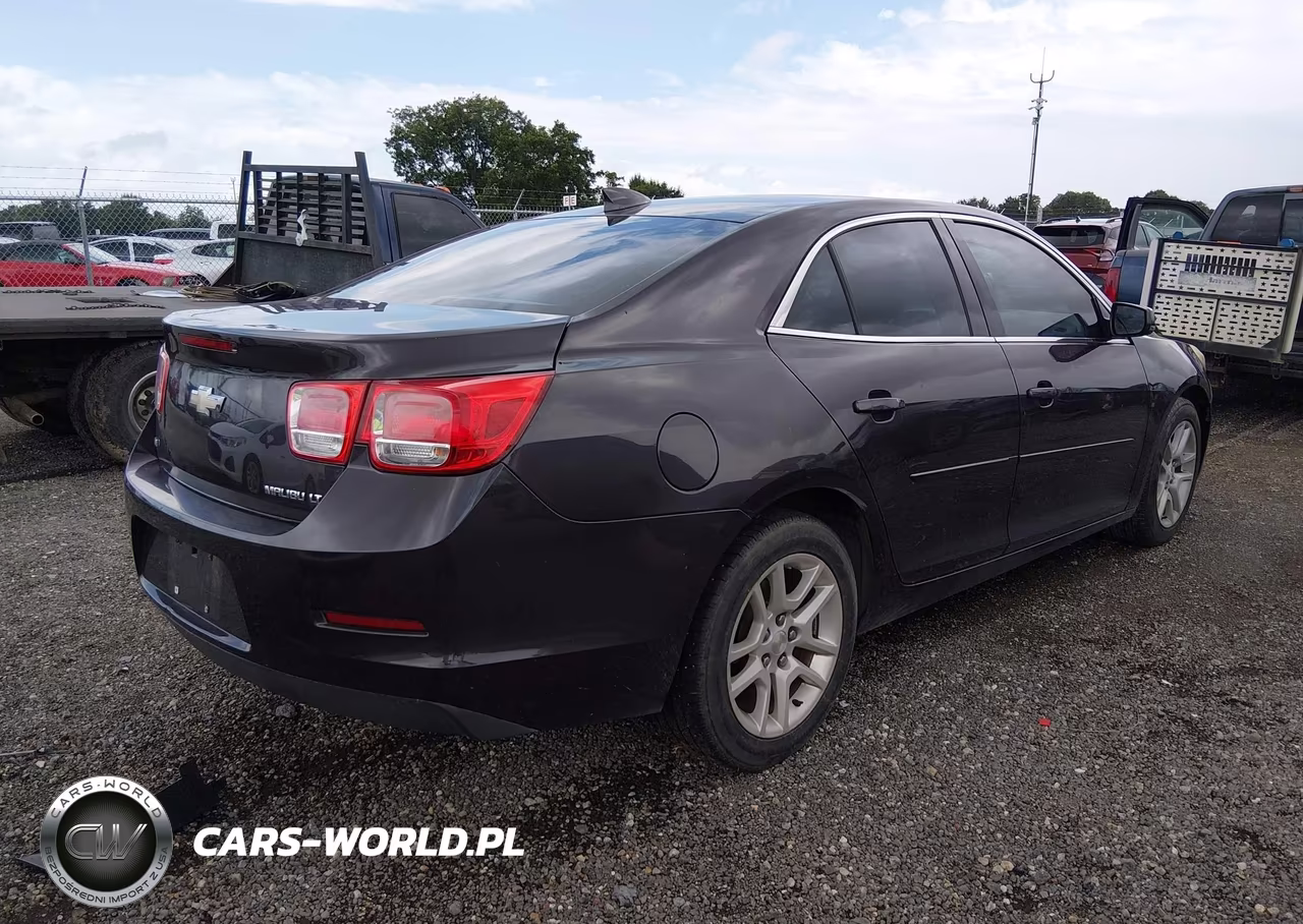 2015 Chevrolet Malibu 1Lt VIN:1G11C5SL2FF275898 - 4
