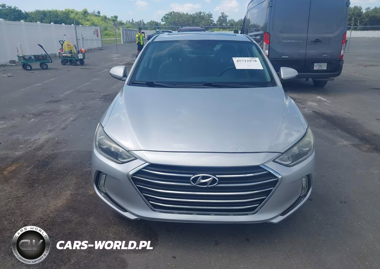 2018 Hyundai Elantra Value Edition VIN:5NPD84LF2JH330552 - 12