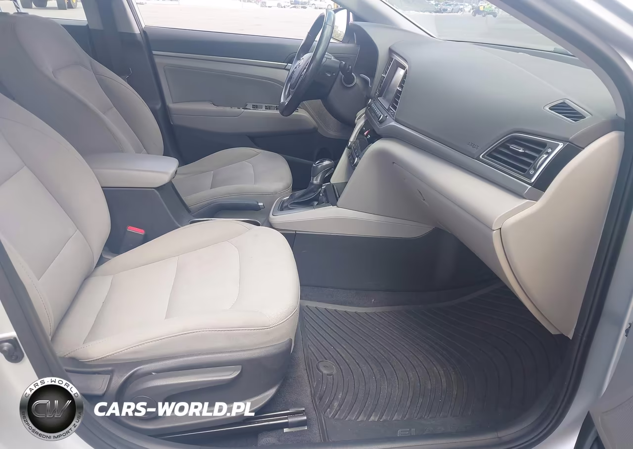 2018 Hyundai Elantra Value Edition VIN:5NPD84LF2JH330552 - 5