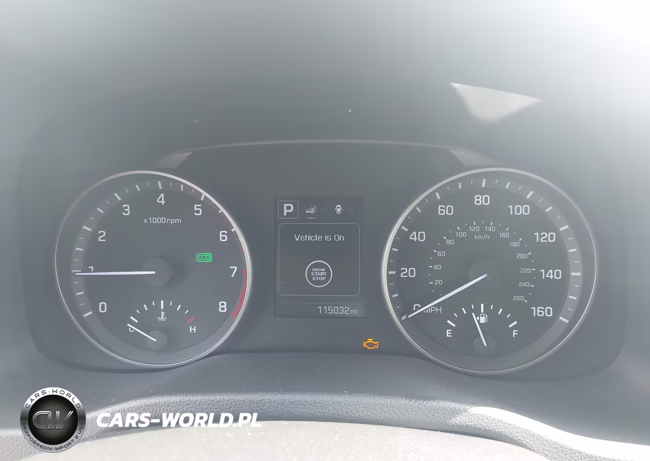 2018 Hyundai Elantra Value Edition VIN:5NPD84LF2JH330552 - 7
