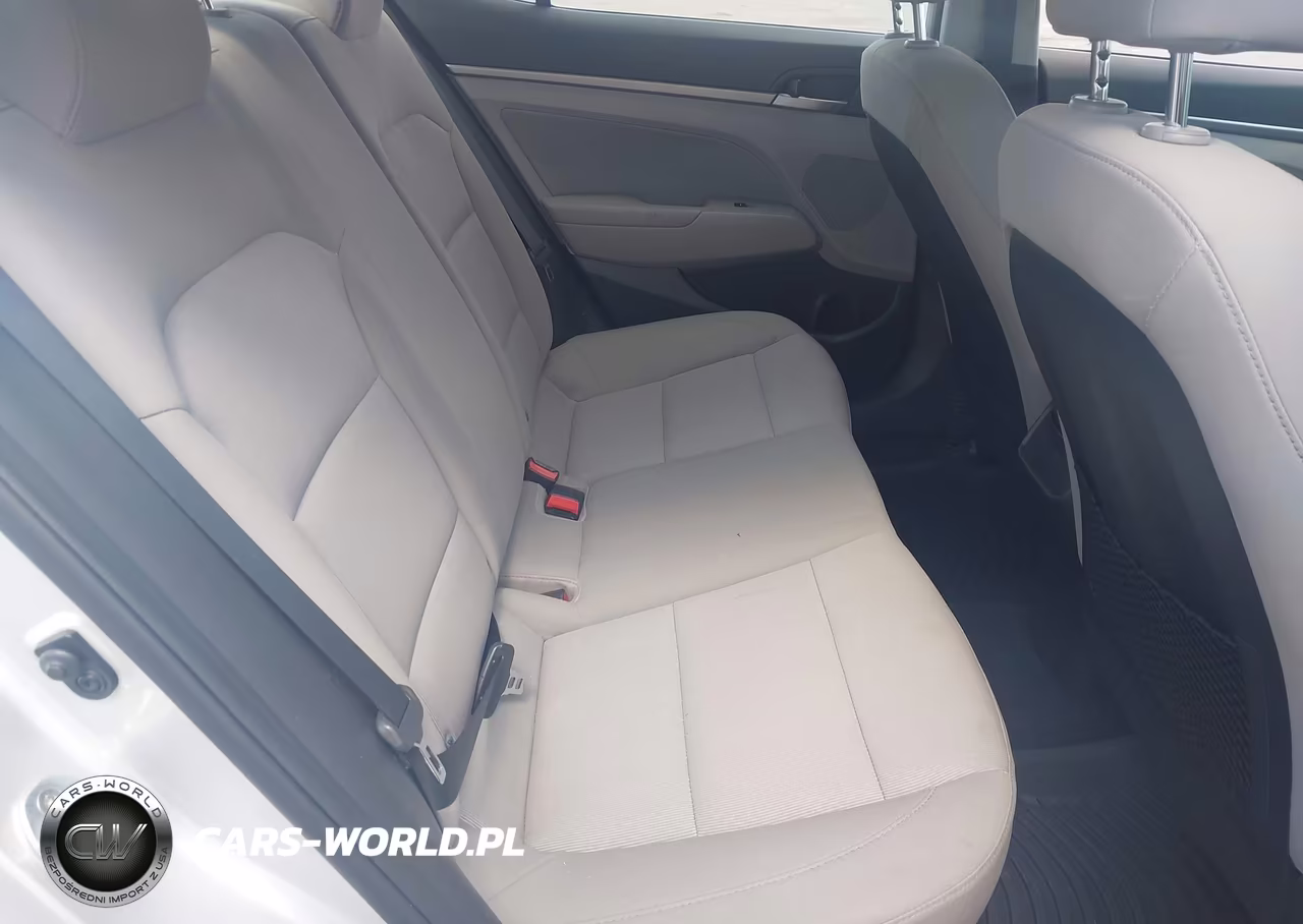 2018 Hyundai Elantra Value Edition VIN:5NPD84LF2JH330552 - 8
