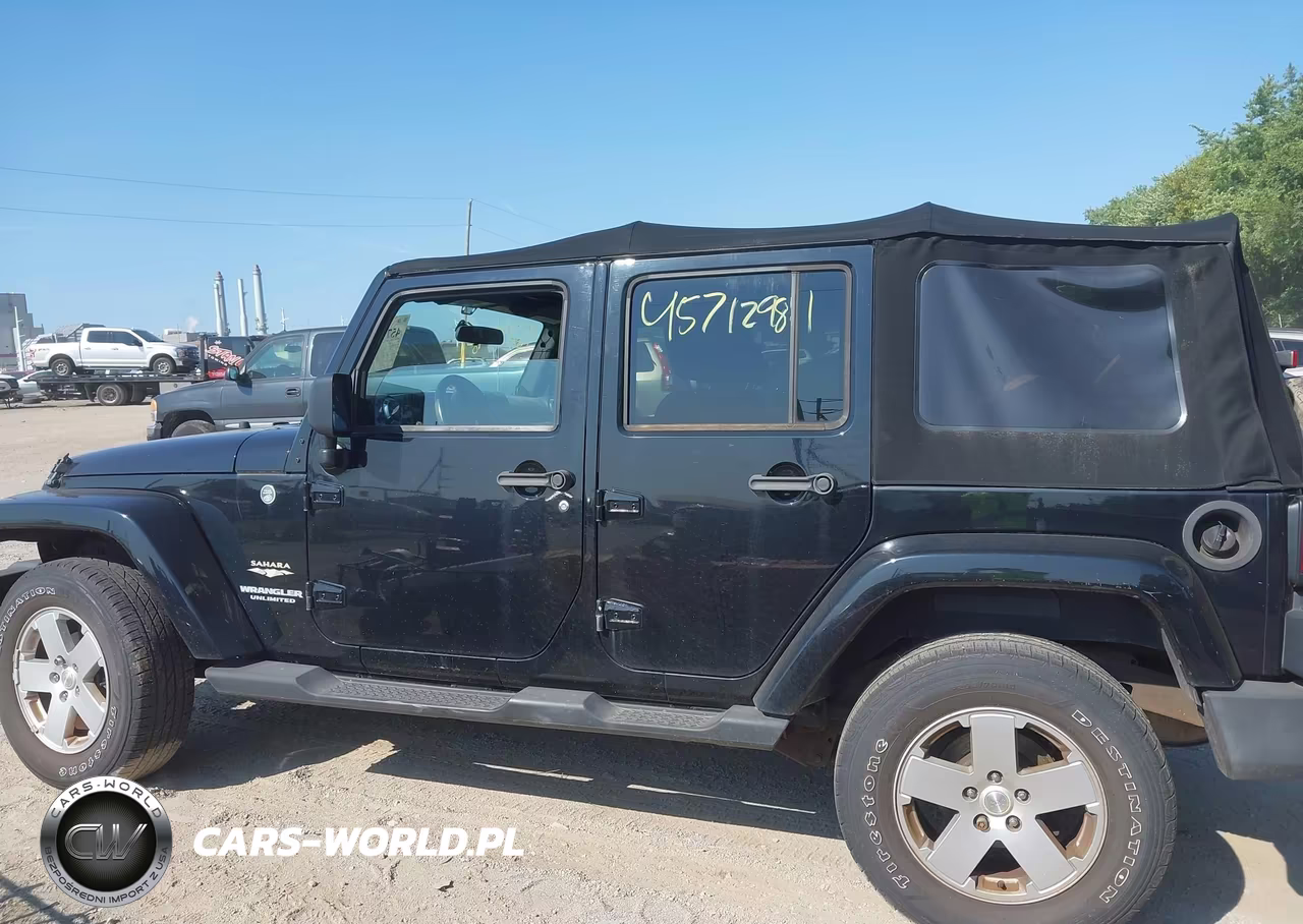 2012 Jeep Wrangler Unlimited Sahara VIN:1C4BJWEG7CL169370 - 13