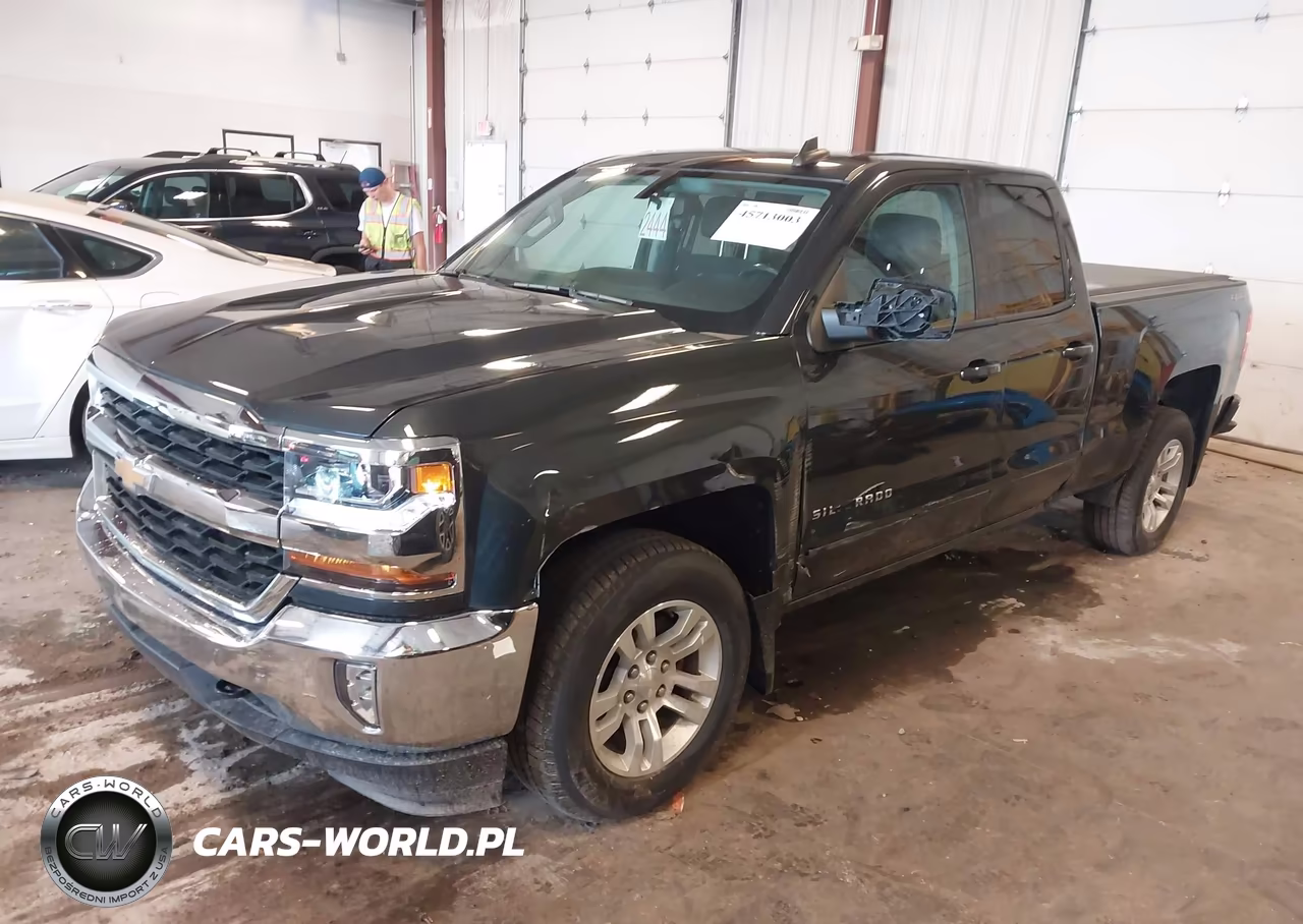 2018 Chevrolet Silverado 1500 1Lt VIN:2GCVKREC9J1113359 - 2