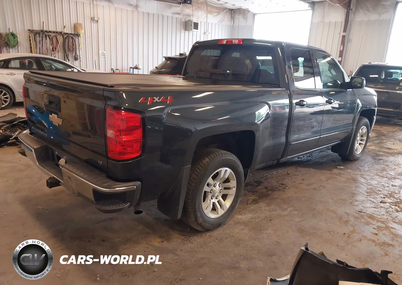 2018 Chevrolet Silverado 1500 1Lt VIN:2GCVKREC9J1113359 - 4
