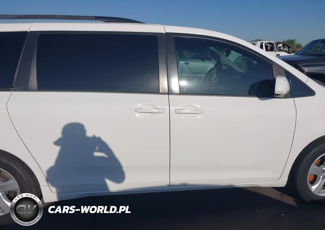 2014 Toyota Sienna Le V6 8 Passenger VIN:5TDKK3DC7ES430671 - 13