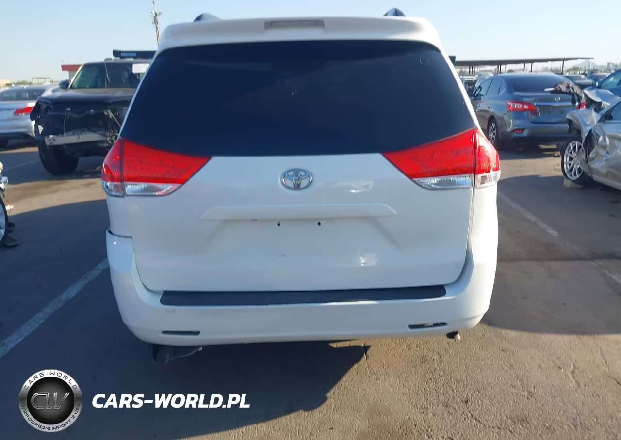 2014 Toyota Sienna Le V6 8 Passenger VIN:5TDKK3DC7ES430671 - 16