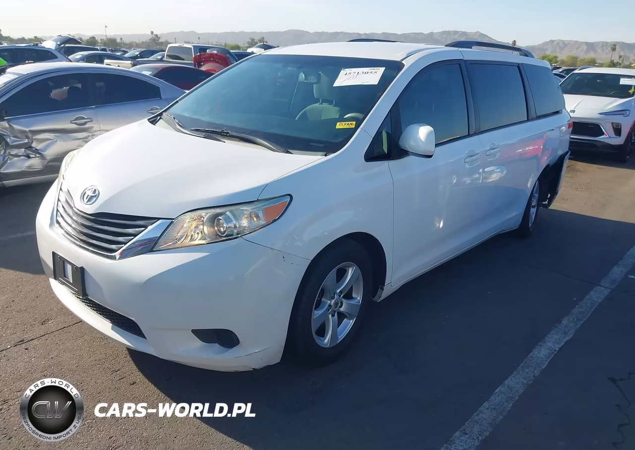 2014 Toyota Sienna Le V6 8 Passenger VIN:5TDKK3DC7ES430671 - 2