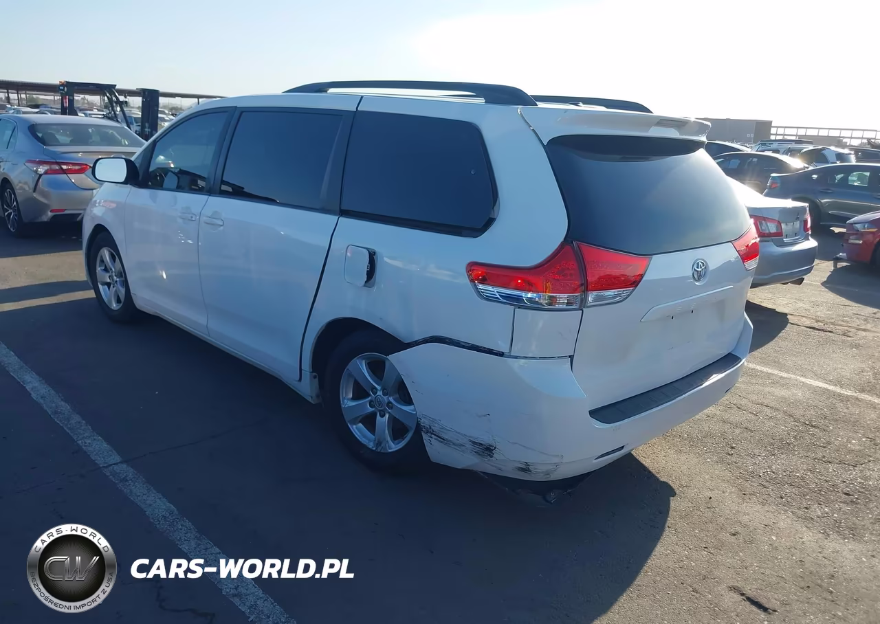 2014 Toyota Sienna Le V6 8 Passenger VIN:5TDKK3DC7ES430671 - 6