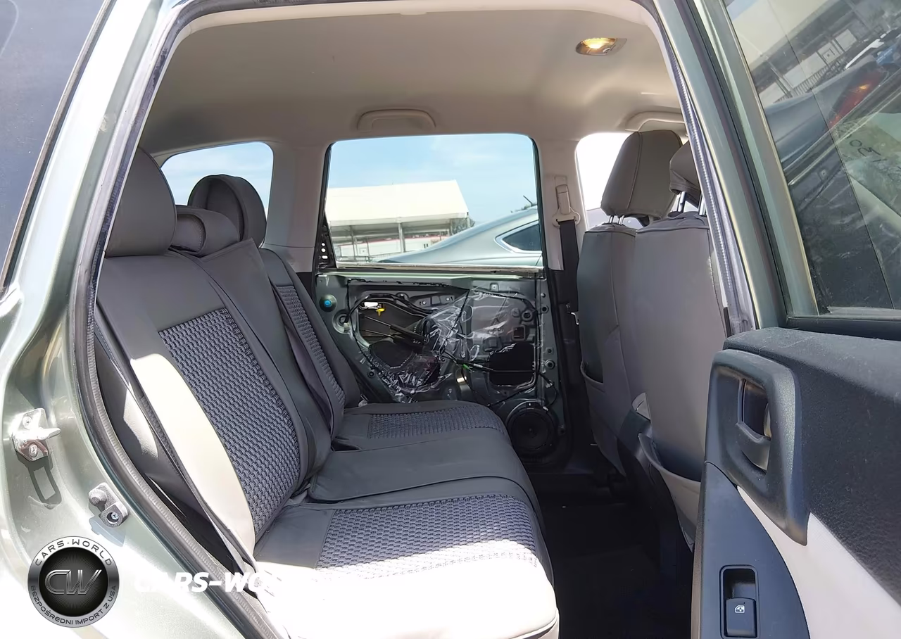 2015 Subaru Forester 2.5I VIN:JF2SJABC7FH597596 - 8