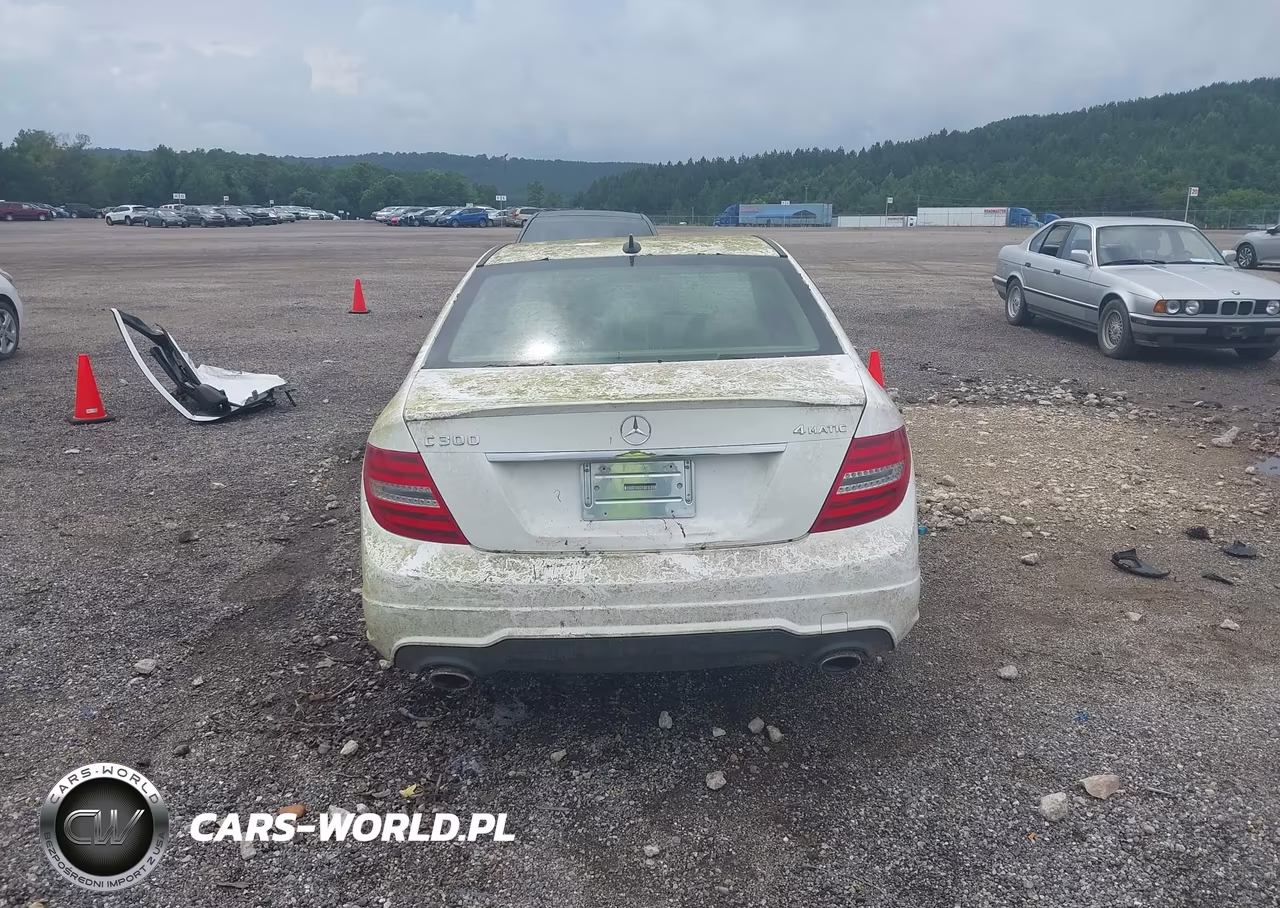 2013 Mercedes-Benz C 300 Sport 4Matic VIN:WDDGF8ABXDR278035 - 16