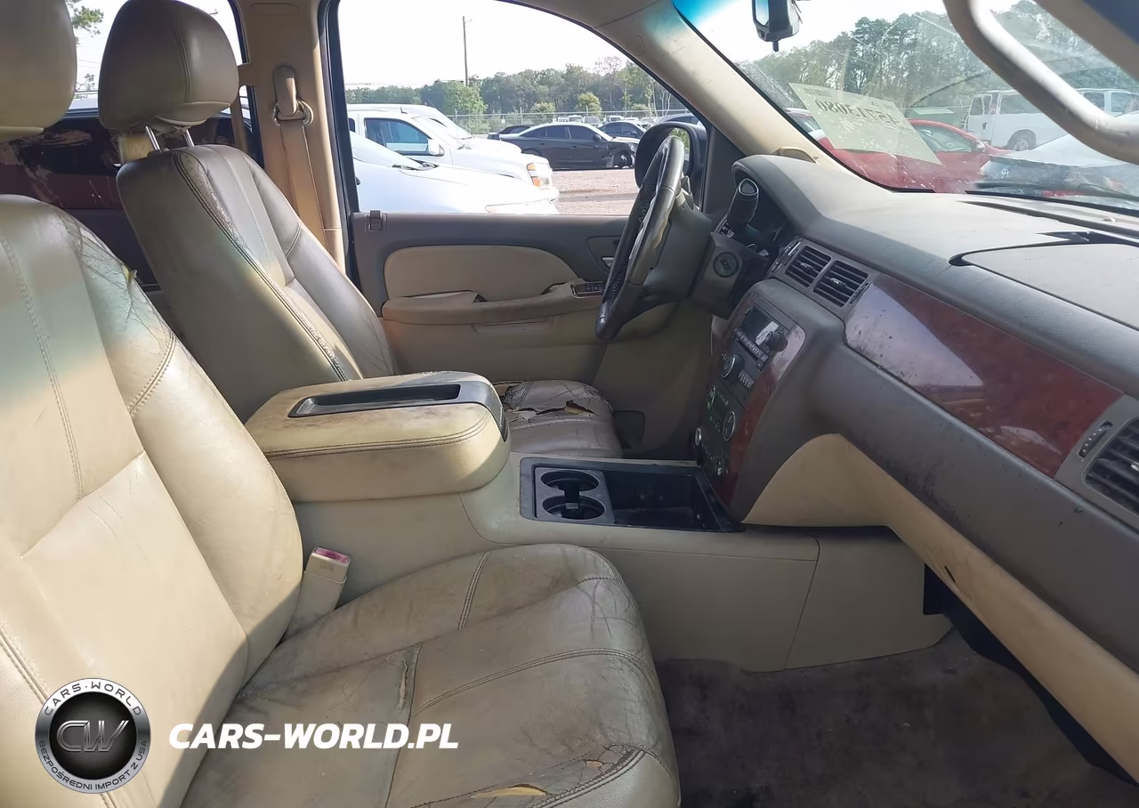 2013 Chevrolet Tahoe Lt VIN:1GNSCBE02DR333040 - 5