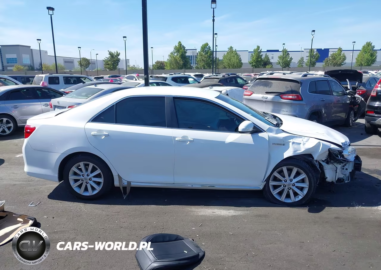 2013 Toyota Camry Hybrid Xle VIN:4T1BD1FK8DU064180 - 13