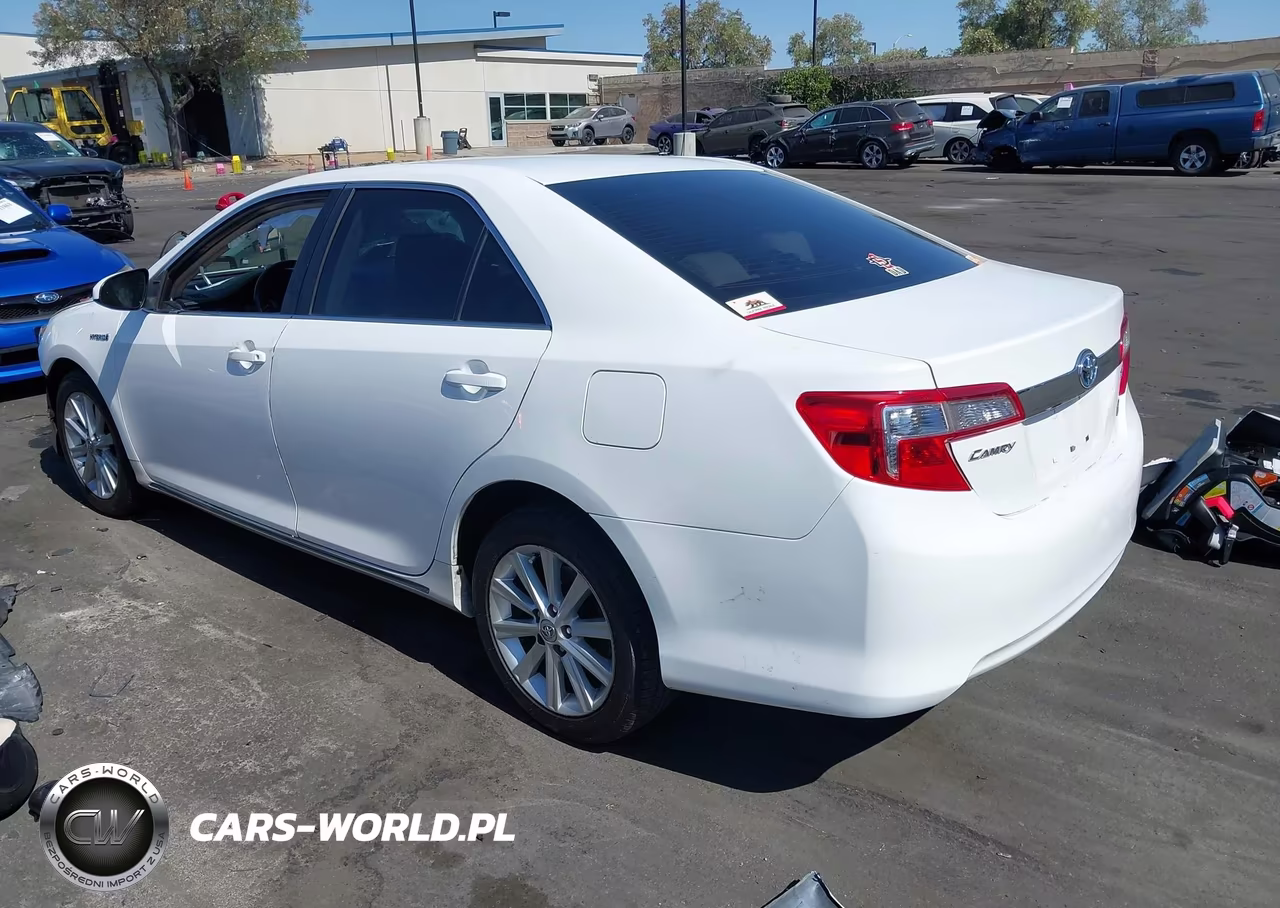 2013 Toyota Camry Hybrid Xle VIN:4T1BD1FK8DU064180 - 3
