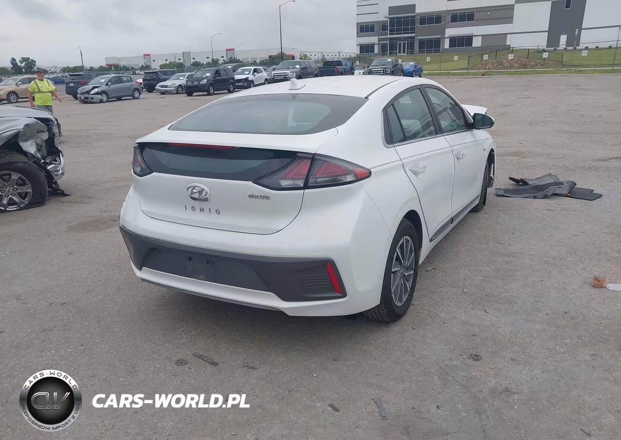 2020 Hyundai Ioniq Electric Limited VIN:KMHC85LJ0LU076494 - 4