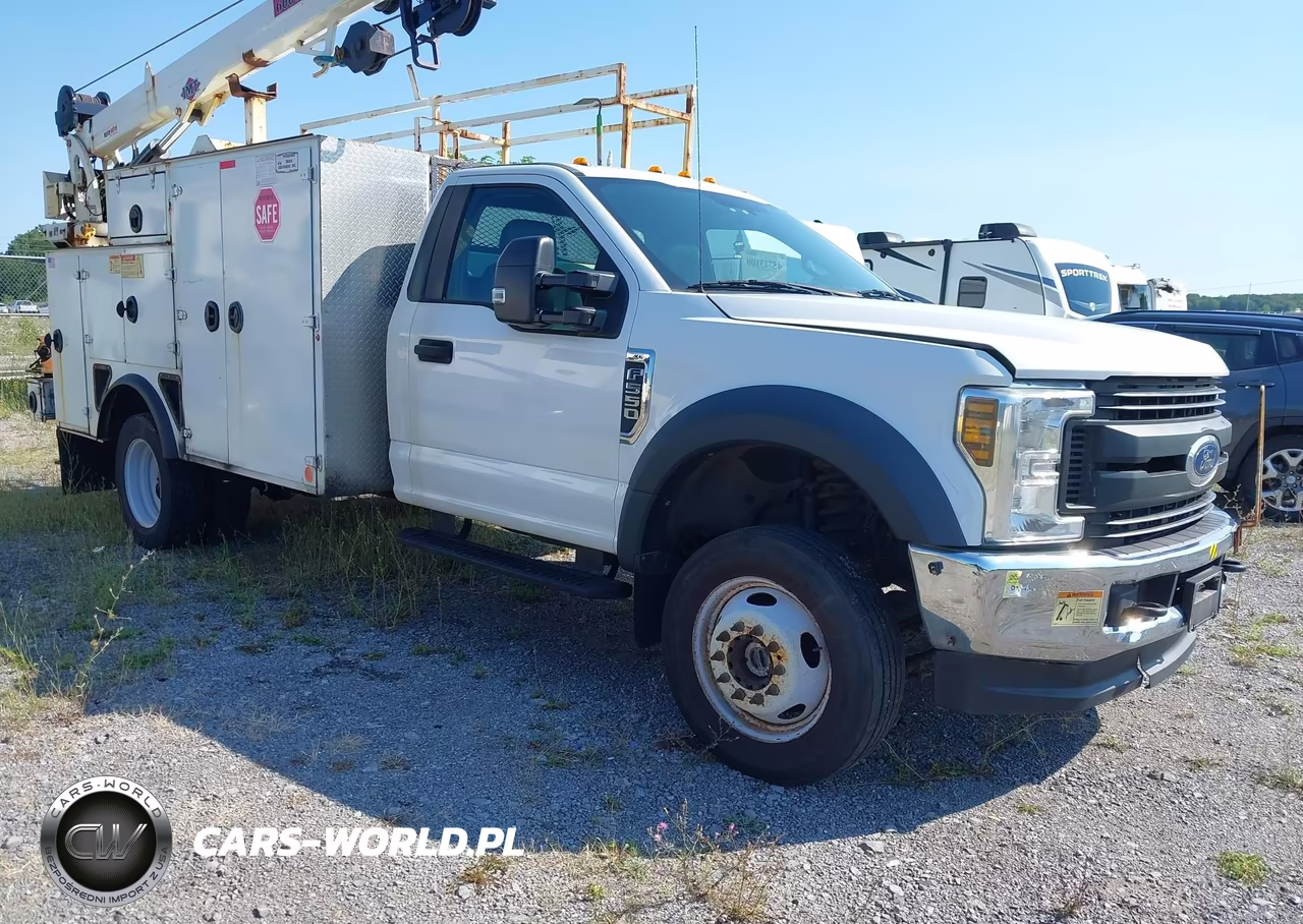 2019 Ford F-550 Chassis Xl