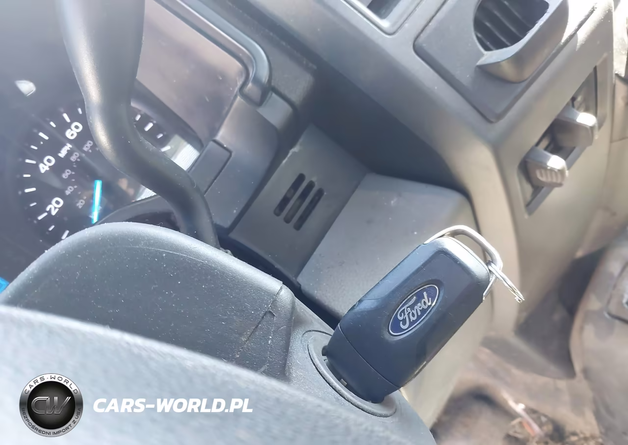 2019 Ford F-550 Chassis Xl VIN:1FDUF5HY8KEE92107 - 10