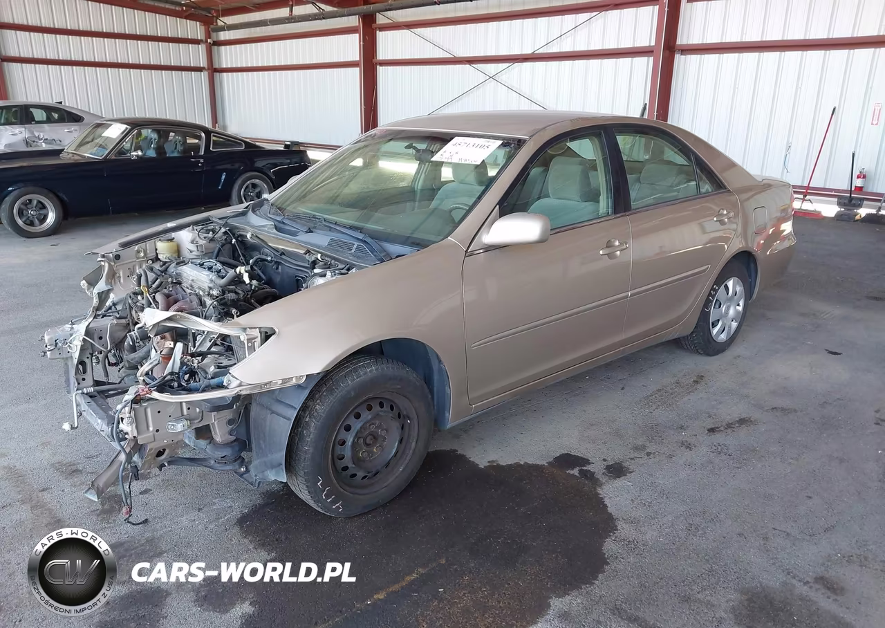2003 Toyota Camry Le VIN:4T1BE32K73U153588 - 2