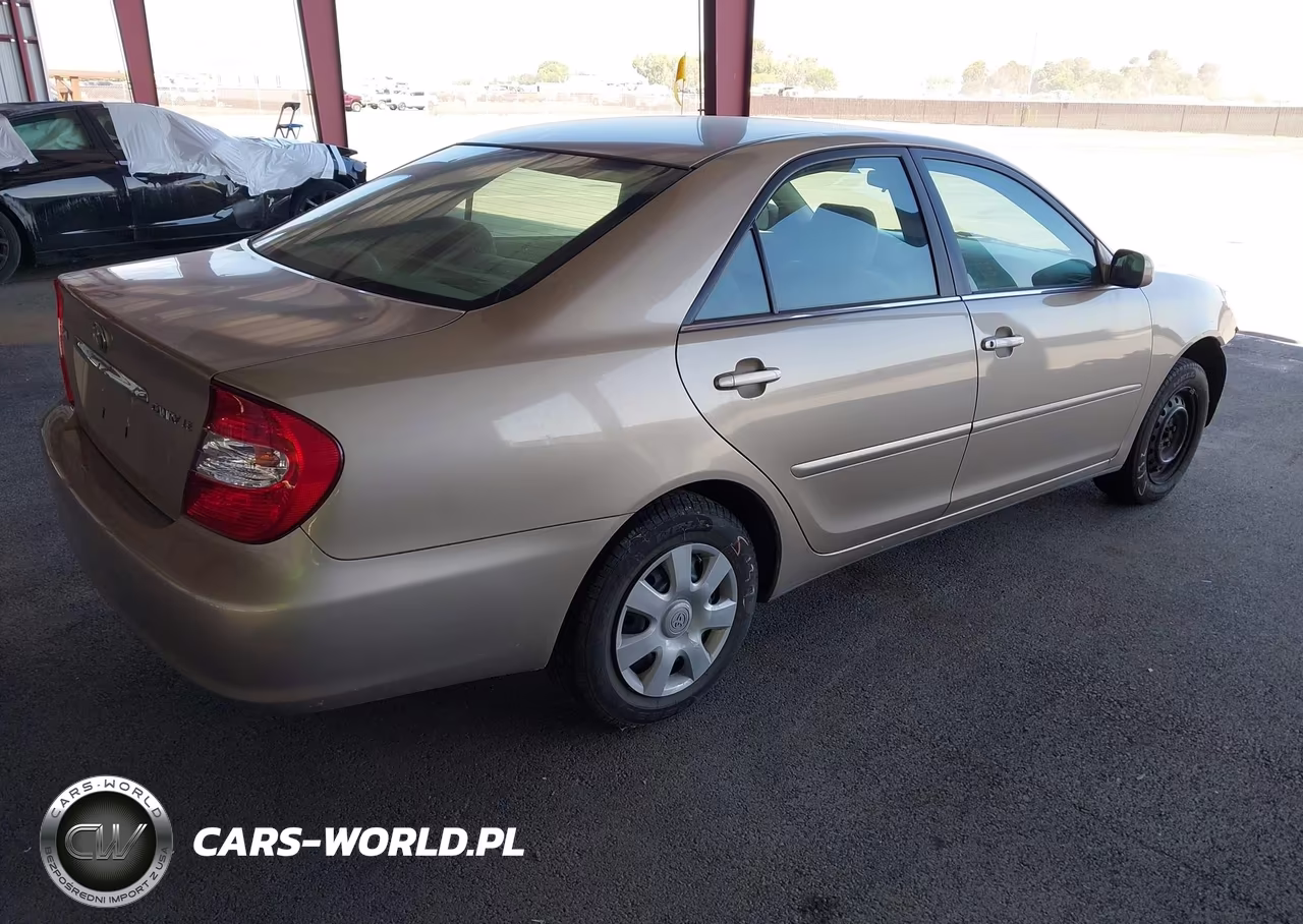 2003 Toyota Camry Le VIN:4T1BE32K73U153588 - 4
