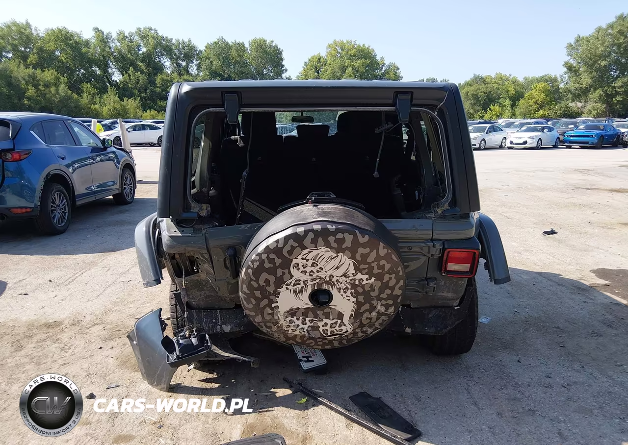 2021 Jeep Wrangler Unlimited Sahara 4X4 VIN:1C4HJXEN0MW525494 - 6