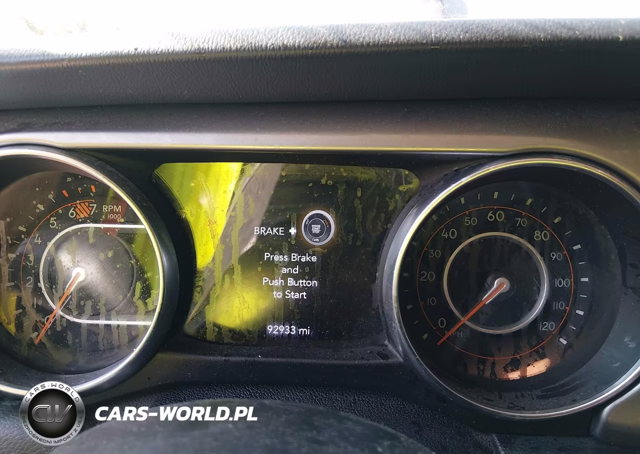 2021 Jeep Wrangler Unlimited Sahara 4X4 VIN:1C4HJXEN0MW525494 - 7
