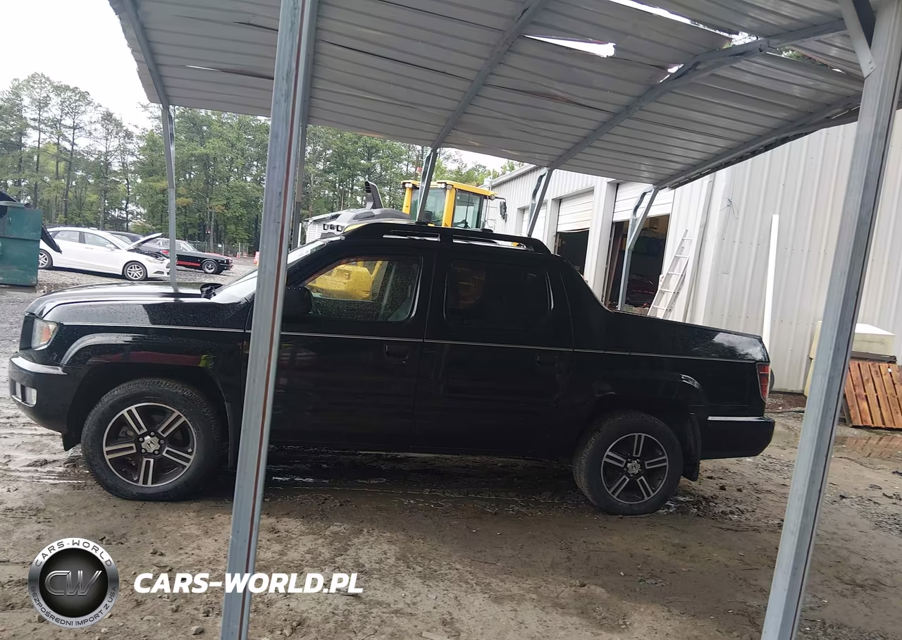 2014 Honda Ridgeline Sport VIN:5FPYK1F78EB008760 - 14