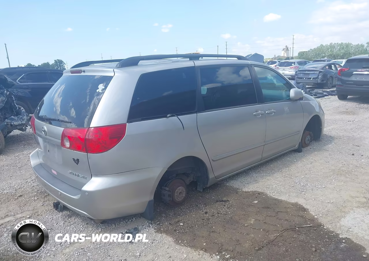 2009 Toyota Sienna Xle VIN:5TDZK22C59S228946 - 4
