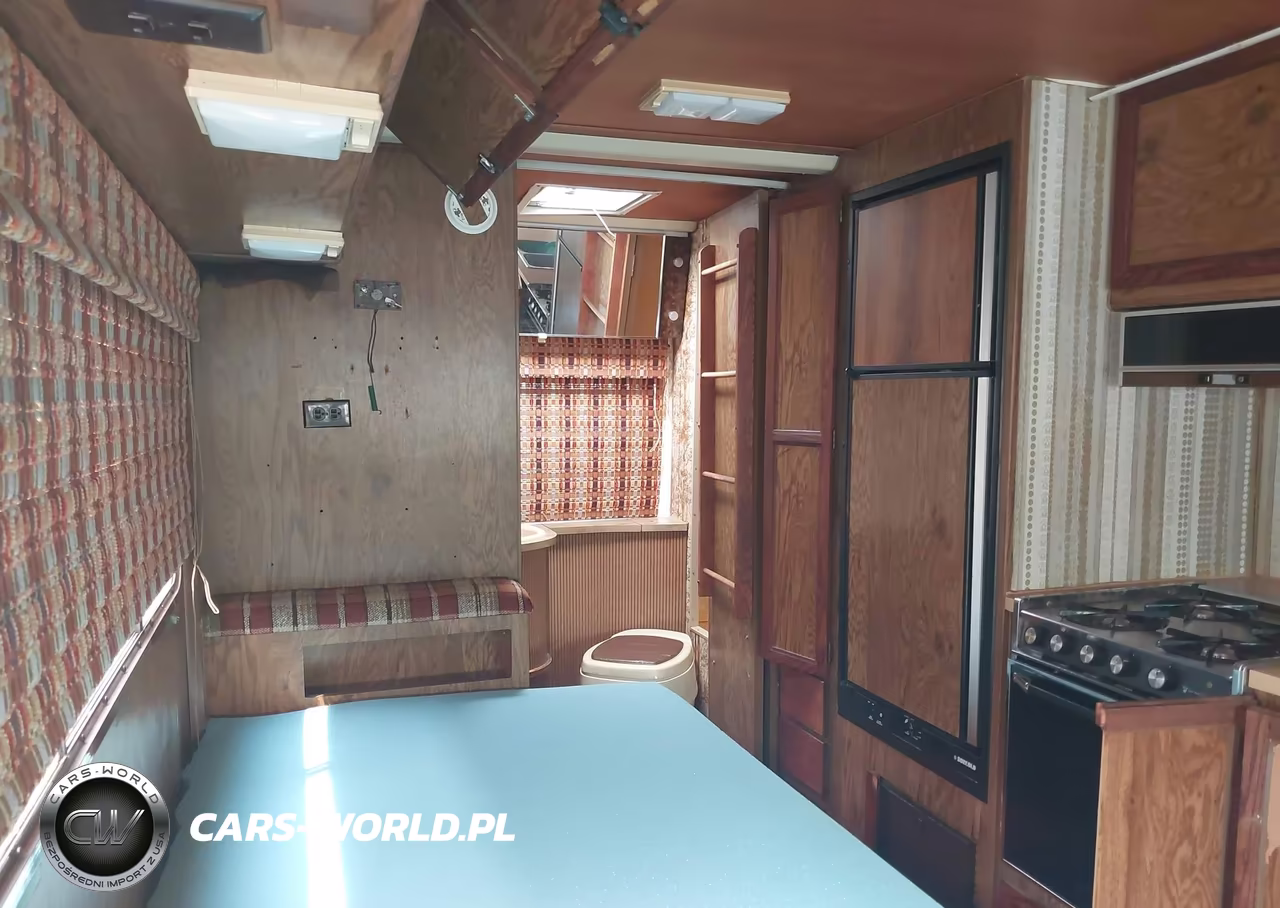 1979 Winnebago Chieftain VIN:M40CA9T512849 - 8