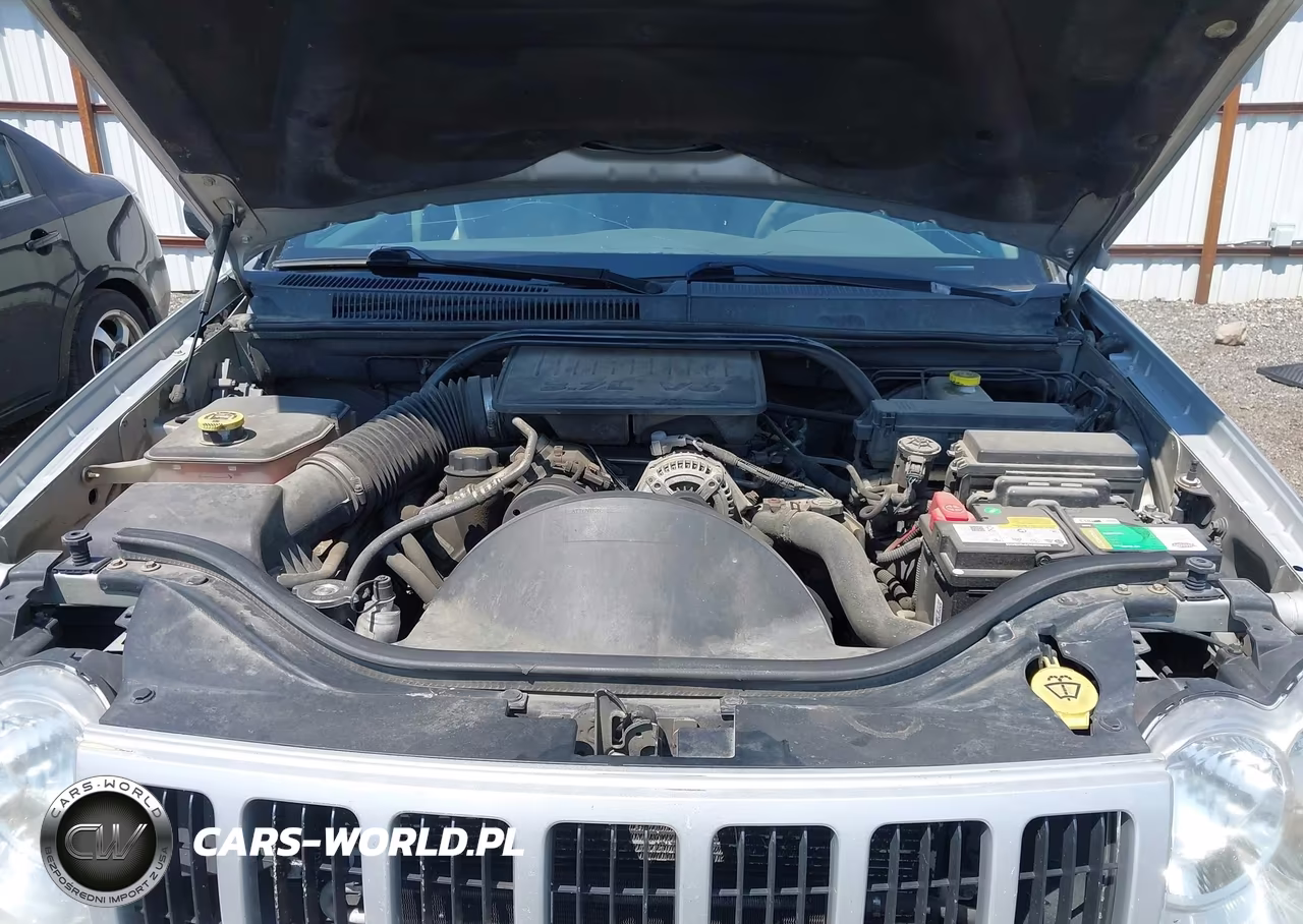 2007 Jeep Grand Cherokee Laredo VIN:1J8GR48K47C560672 - 10