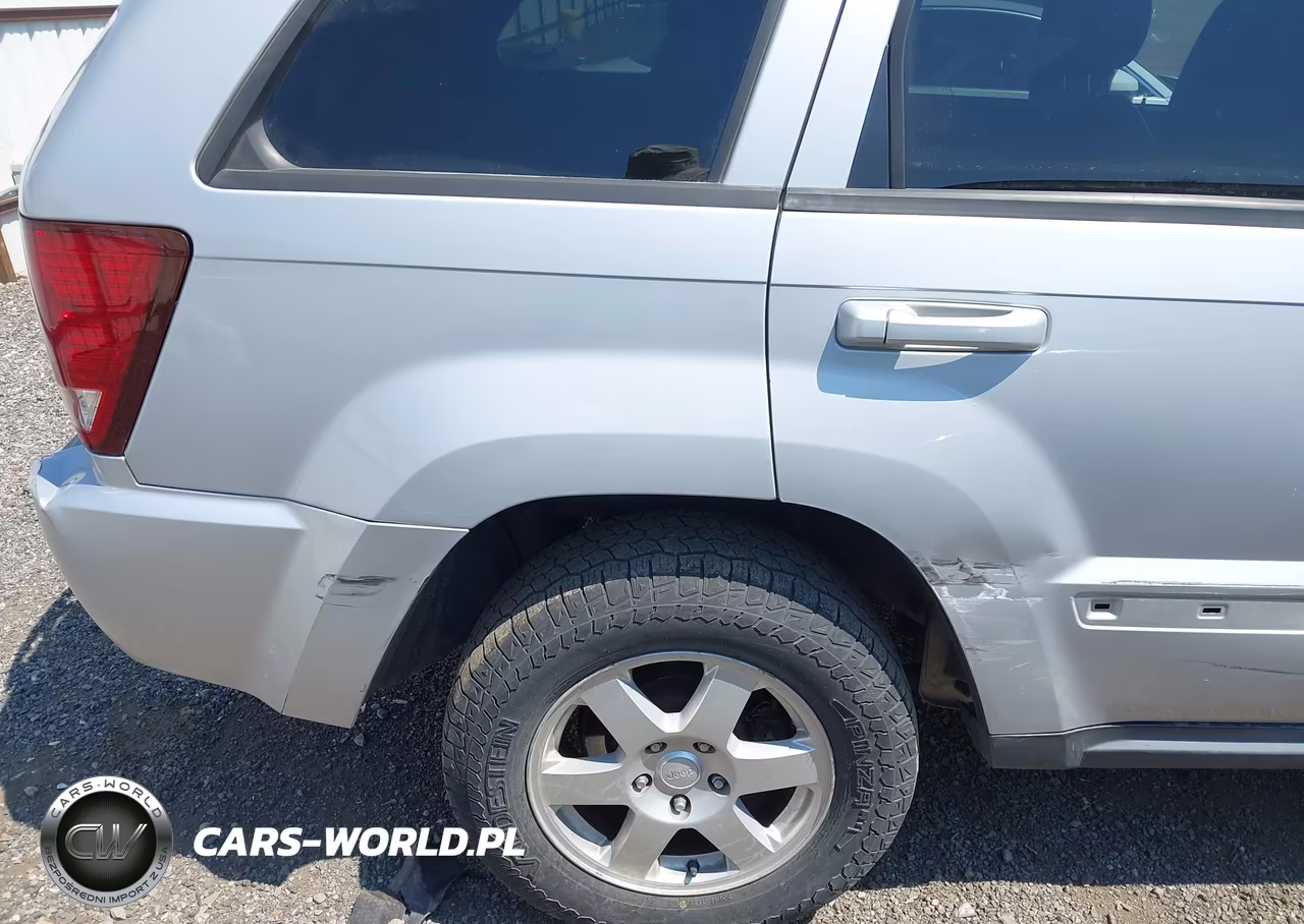 2007 Jeep Grand Cherokee Laredo VIN:1J8GR48K47C560672 - 14