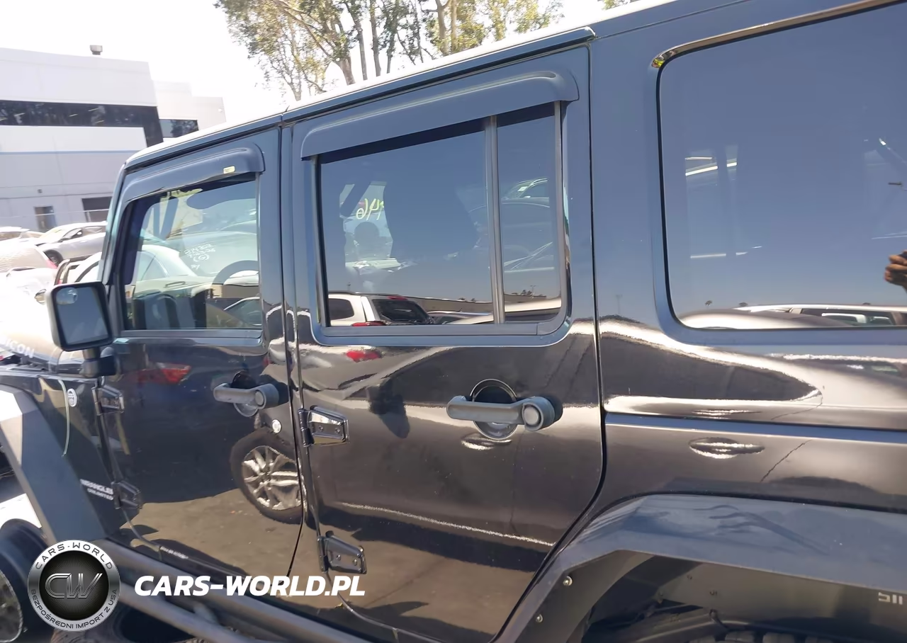 2016 Jeep Wrangler Unlimited Rubicon VIN:1C4BJWFG2GL236526 - 15