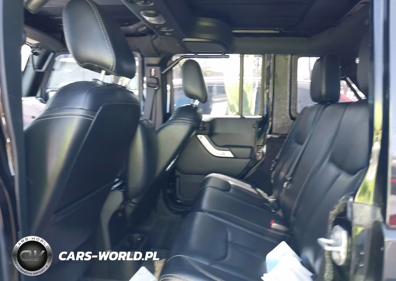 2016 Jeep Wrangler Unlimited Rubicon VIN:1C4BJWFG2GL236526 - 21