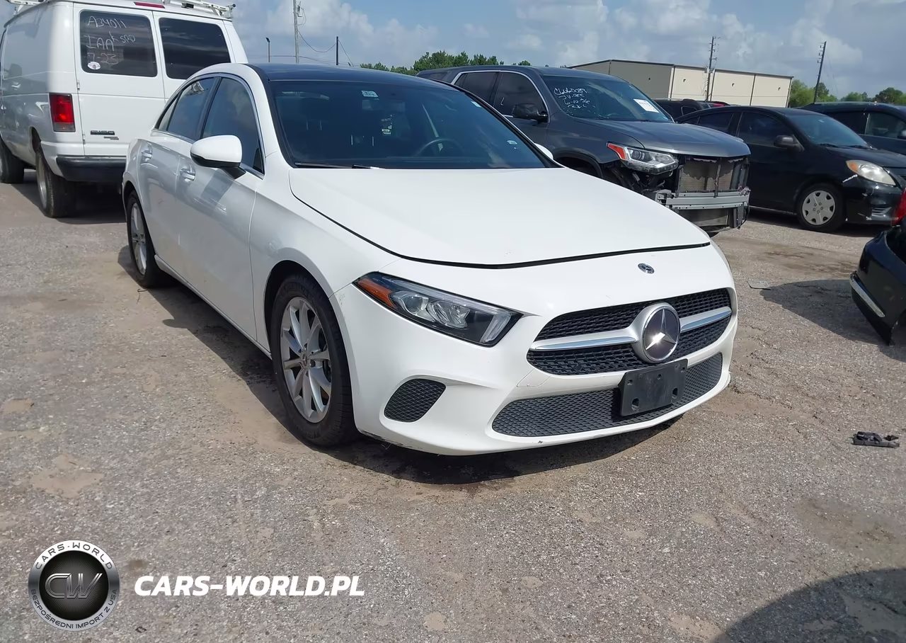 2019 Mercedes-Benz A 220