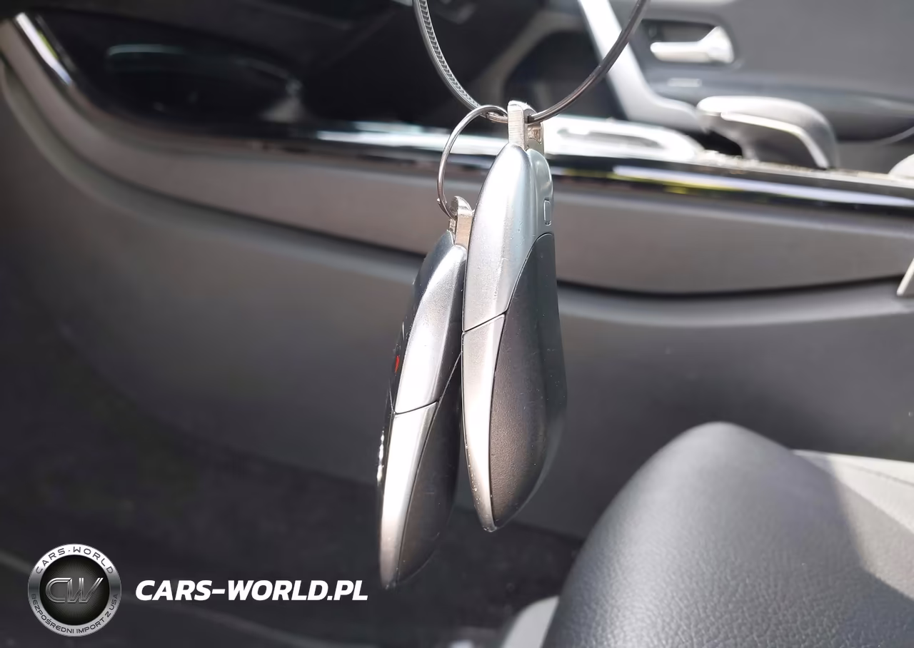 2019 Mercedes-Benz A 220 VIN:WDD3G4EBXKW035449 - 11