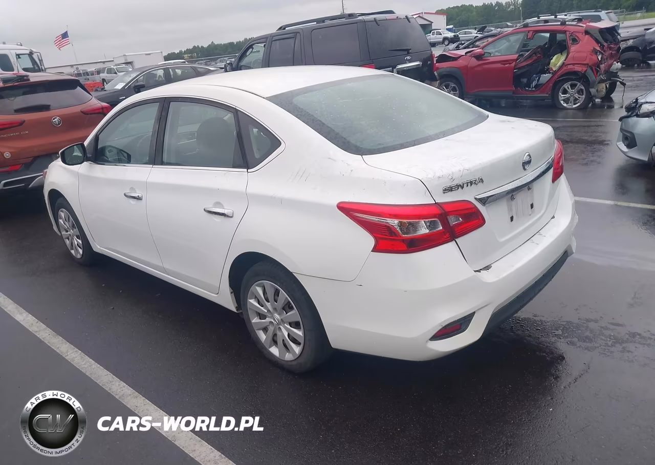 2018 Nissan Sentra S VIN:3N1AB7AP2JY280713 - 3